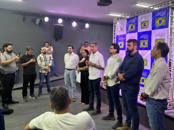 Ministro Waldez Góes visita Cajazeiras e concede entrevista sobre o andamento das obras da Transposição