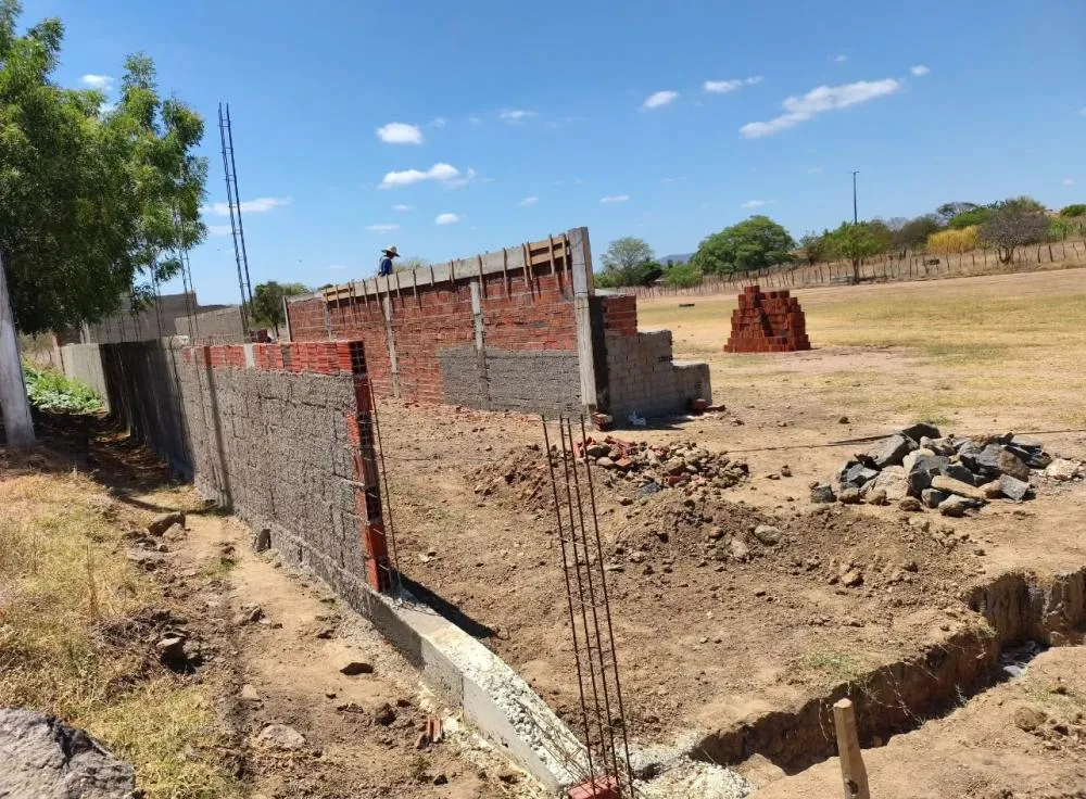 Prefeitura de Bom Jesus avança na construção de estádio no distrito de São José